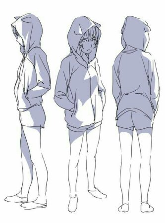 Человек в толстовке в позе