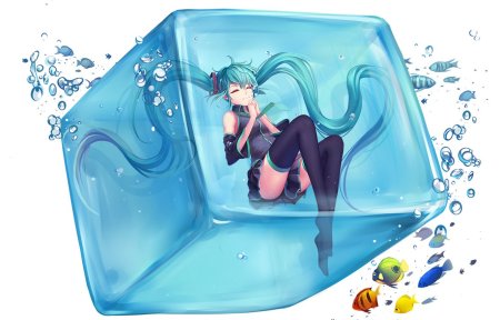 Мику Хатсуне в воде