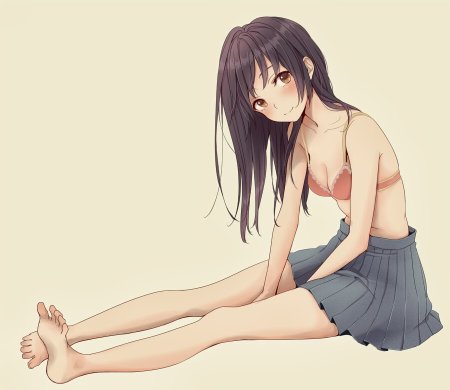 Аниме тян сидит