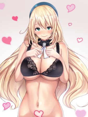 Аниме блондинка с большой грудью