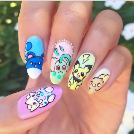 Маникюр с покемонами
