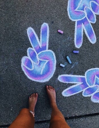 Рисунки на асфальте.