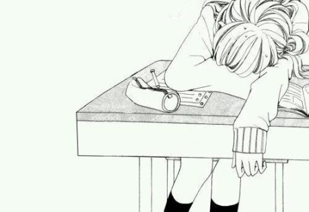 Аниме лежит на парте