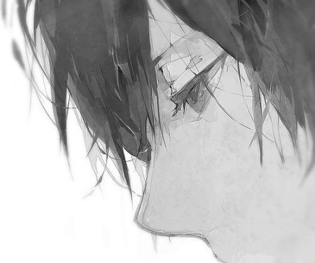 Аниме парень грустно улыбается