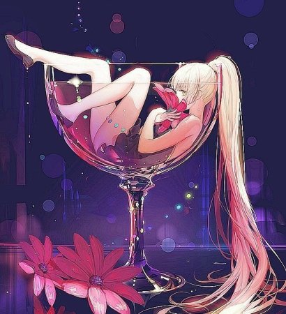 Аниме девушка с бокалом
