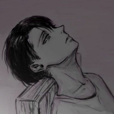 Леви Аккерман плачет