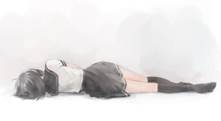 Аниме лежит