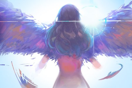 Ангел с радужными крыльями