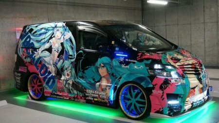 Toyota Alphard anime