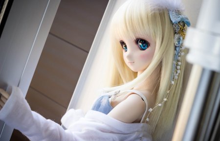 Кукла блондинка