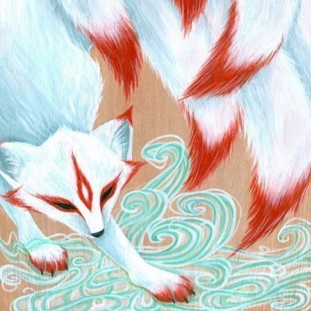 Японская лиса Кицунэ белая