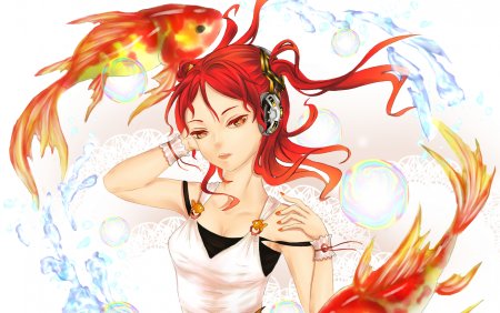 Девушка с золотой рыбкой