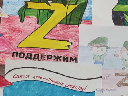 Детский рисунок на тему своих не бросаем