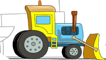 Зеленый трактор с ковшом