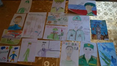 Выставка детских рисунков мой папа самый лучший