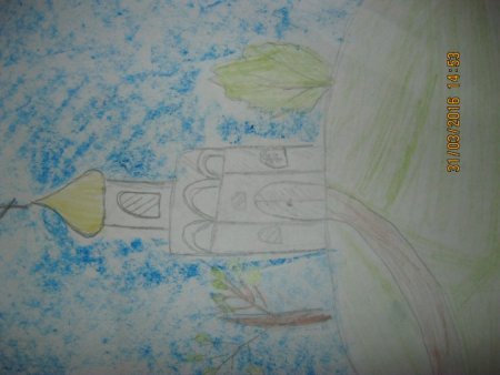 Церковка на Горке рядом с облаками детский рисунок