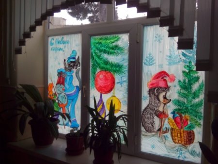 Зимние окна в детском саду гуашью