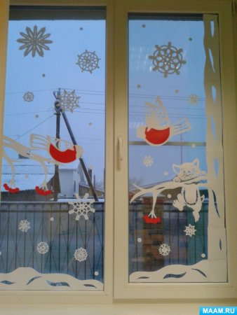 Новогодние рисунки на окнах