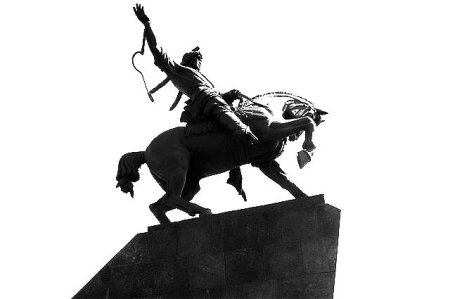 Салават Юлаев памятник Уфа конь