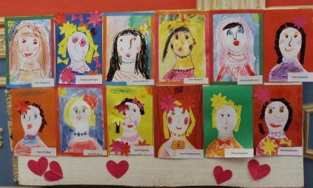 Рисункиина день матери