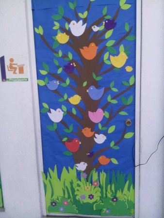 Украшение дверей в детском саду