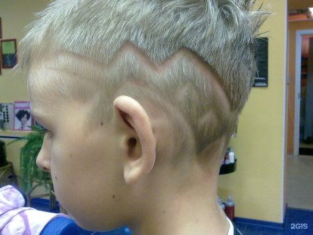 Выстриги на светлых волосах