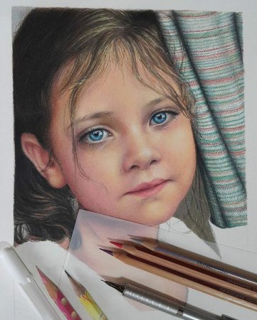 Детский портрет цветными карандашами