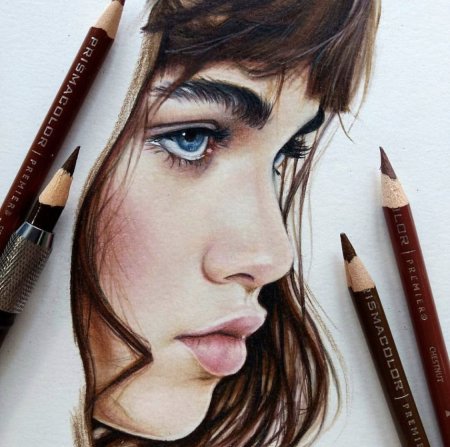 Скетч портрет цветными карандашами