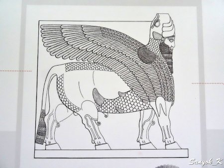 Ассирийский крылатый бык вектор