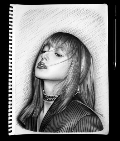 Лиса Манобан портрет