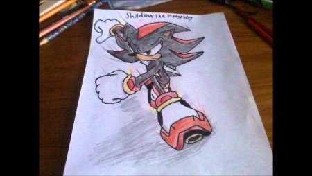 Ёжик Шедоу карандашами