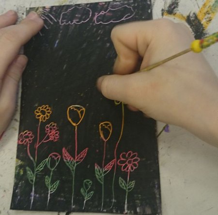 Цветы в технике граттаж для детей