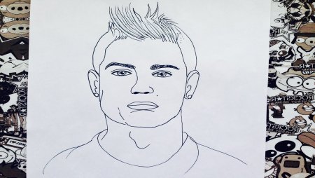 Нарисовать Роналду маркерами