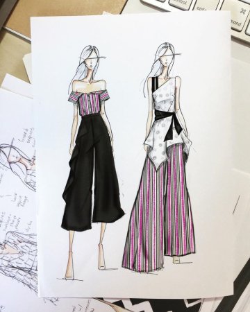 Наброски дизайнеров одежды