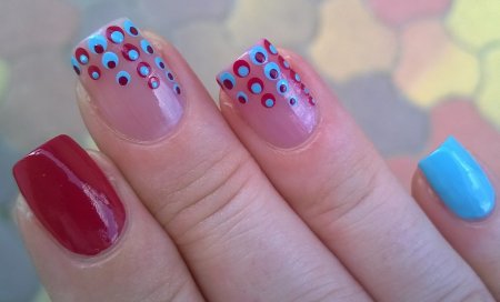 Маникюр на короткие ногти дотсом