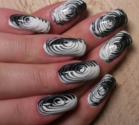 Простые узоры на ногтях