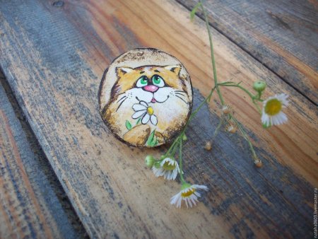 Легкая роспись спила дерева