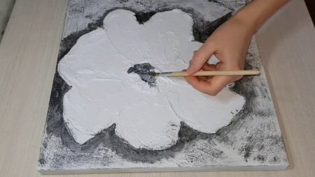 Рисуем текстурной пастой