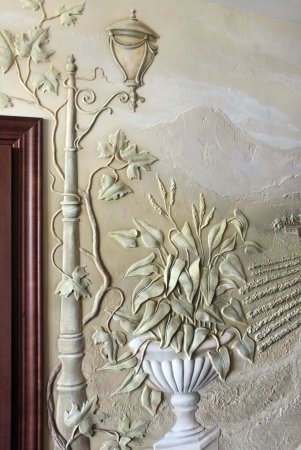 Художественная лепнина на стенах