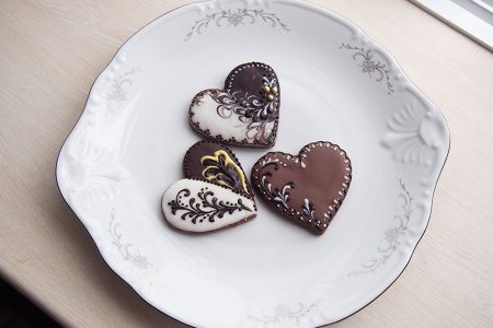 Имбирные пряники с шоколадной глазурью