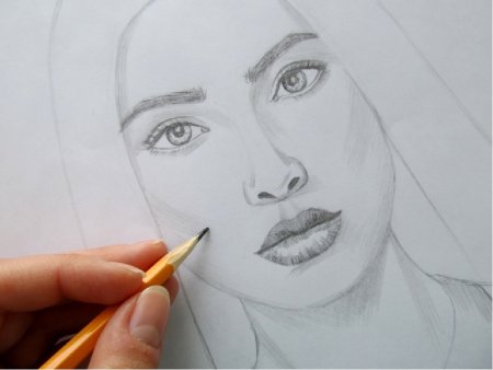 Лицо девушки рисунок карандашом для начинающих