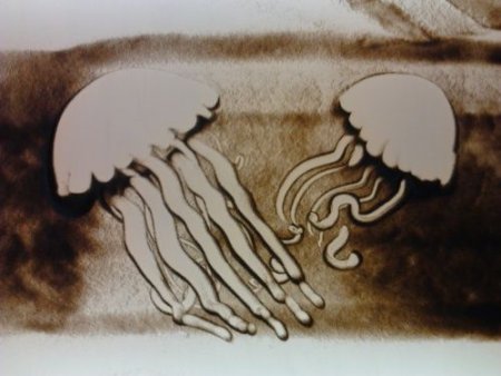 Рисование песком по стеклу