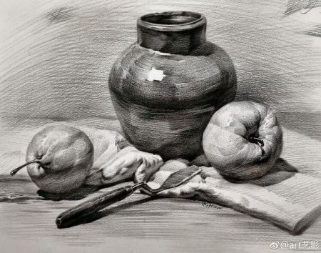 Яблоко Андрияка гризайль