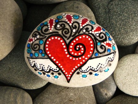 Роспись на камнях