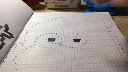 Рисунки в клеточку черно белые маленькие