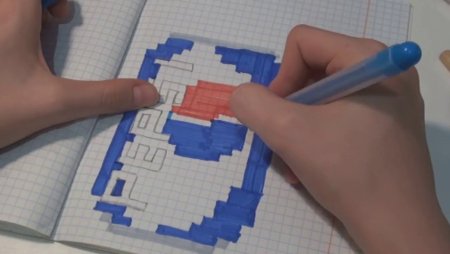 Рисование по клеточкам Кока кола