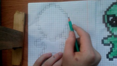 Рисунки по клеткам пришелец