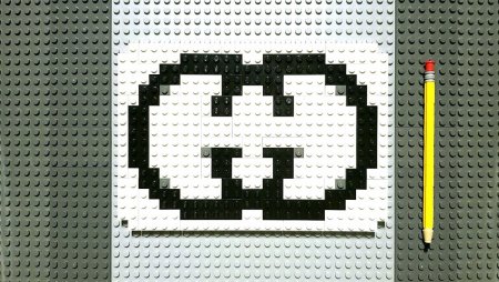 Пиксель арт логотип лего