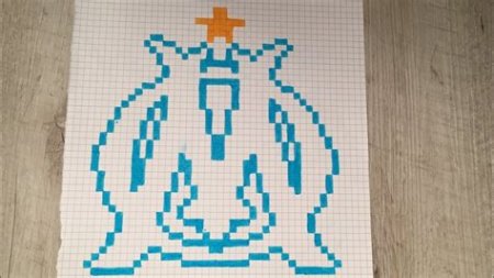 Рисунки по клеточкам футбольные команды