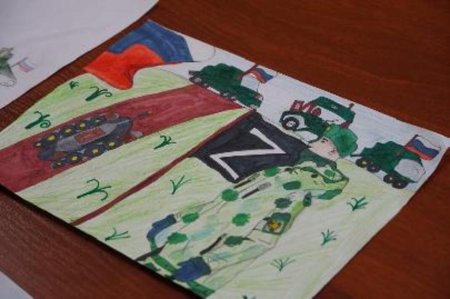 Своих не бросаем рисунок